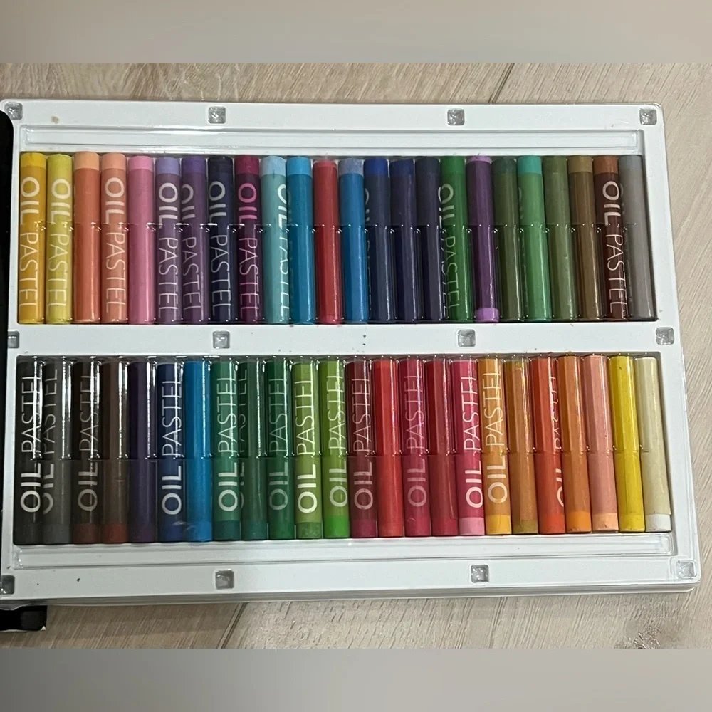 ART SUPPLIES